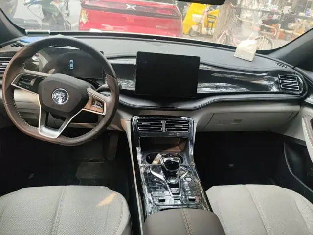 BYD Qin PLUS — Фото автомобиля 10