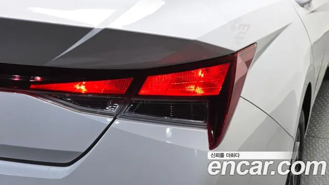 Hyundai AVANTE Новый Avante (CN7) — Фото автомобиля 23