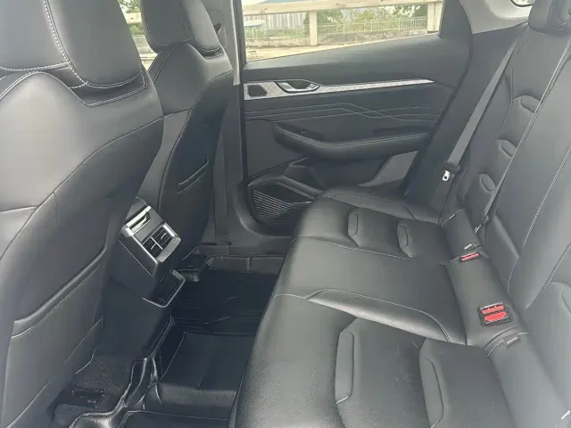 Geely Xingrui — Фото автомобиля 6