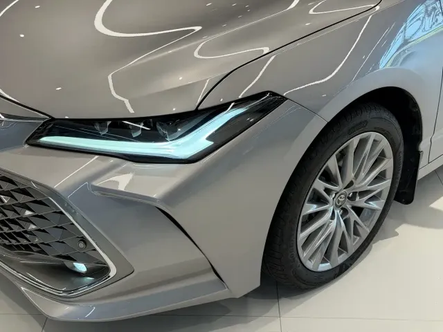 Toyota Avalon 2024 Model Hybrid 2.5L XLE Prestige Edition — Фото автомобиля 10