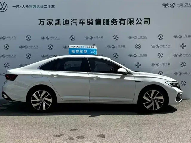 Volkswagen Sagitar — Фото автомобиля 4