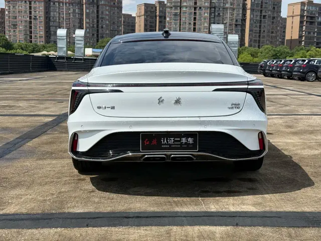 Hongqi H6 — Фото автомобиля 5