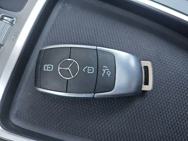 Mercedes-Benz GLB-Class — Фото автомобиля 8