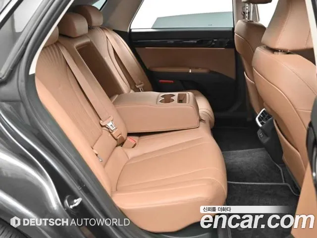 Hyundai Grandeur GN7 — Фото автомобиля 12