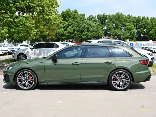 Audi S4 — Фото автомобиля 3