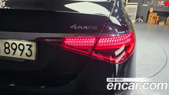 Mercedes-Benz S-Class — Фото автомобиля 21