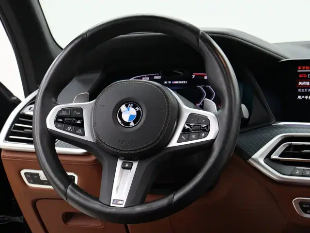 BMW X7 — Фото автомобиля 17