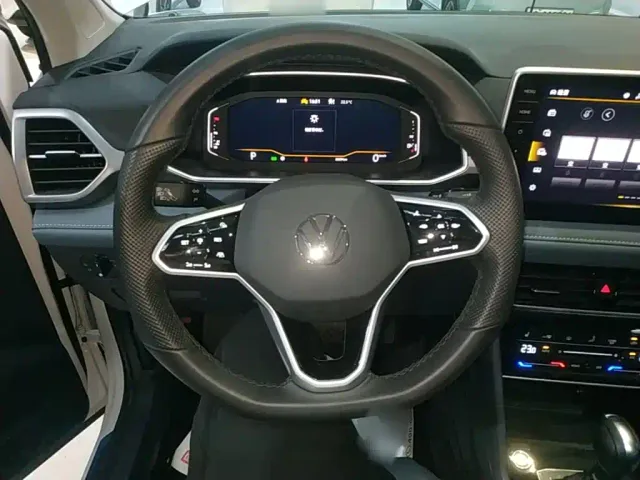 Volkswagen Tharu — Фото автомобиля 10