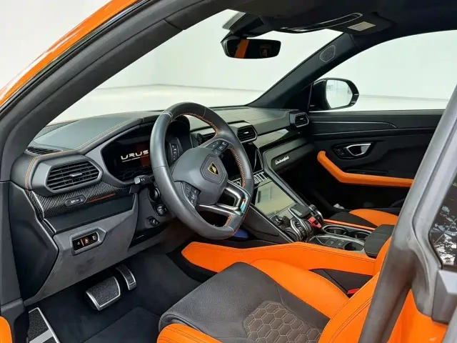 Lamborghini Urus — Фото автомобиля 7