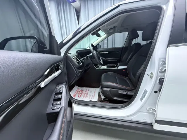 Kia Seltos — Фото автомобиля 6