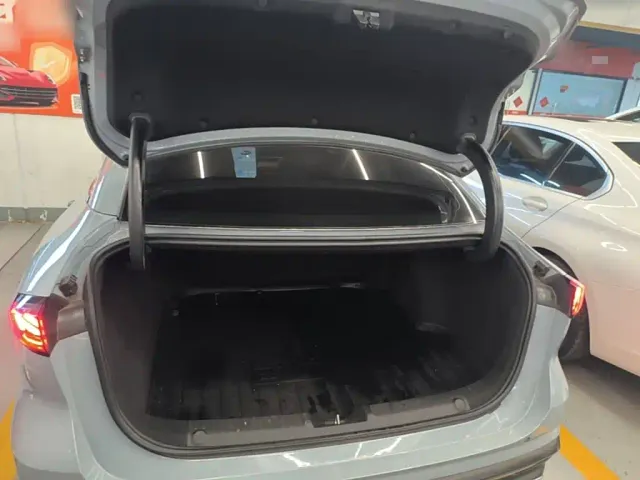Geely Galaxy L6 — Фото автомобиля 18