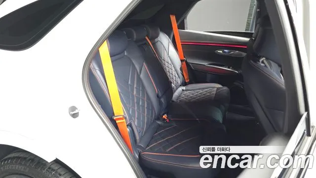 Genesis GV70 — Фото автомобиля 18
