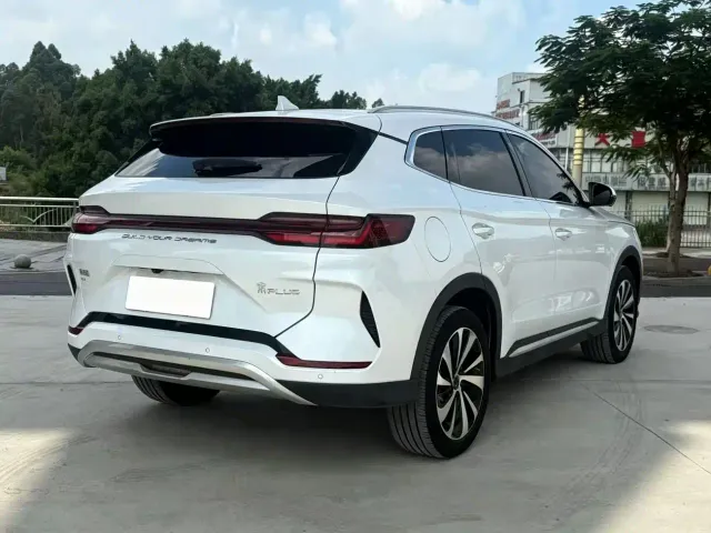 BYD Song PLUS — Фото автомобиля 3