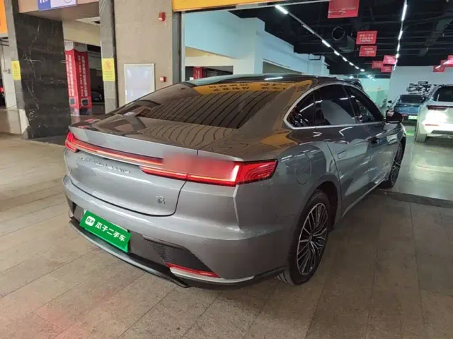 BYD Han — Фото автомобиля 6