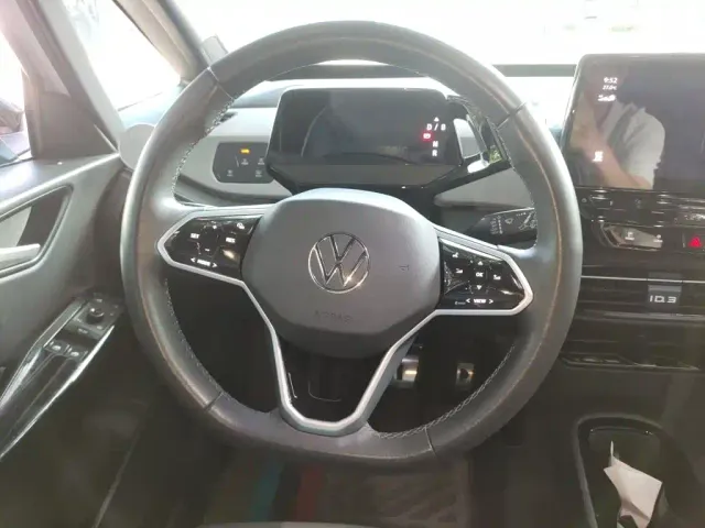 Volkswagen ID.3 — Фото автомобиля 6