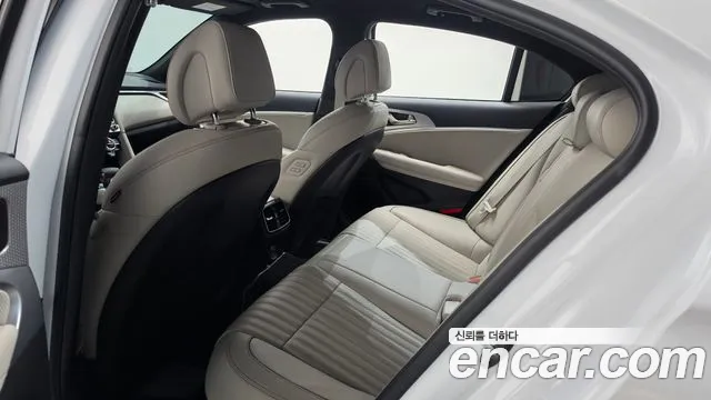 Genesis G70 — Фото автомобиля 19
