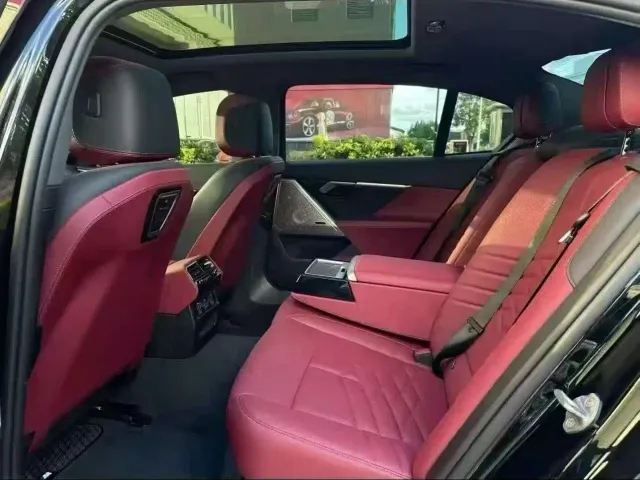 BMW 5 Series — Фото автомобиля 2
