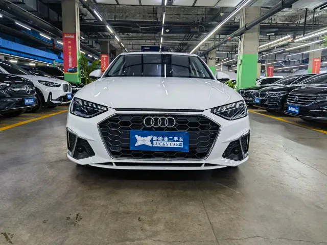 Audi A4L — Фото автомобиля 2