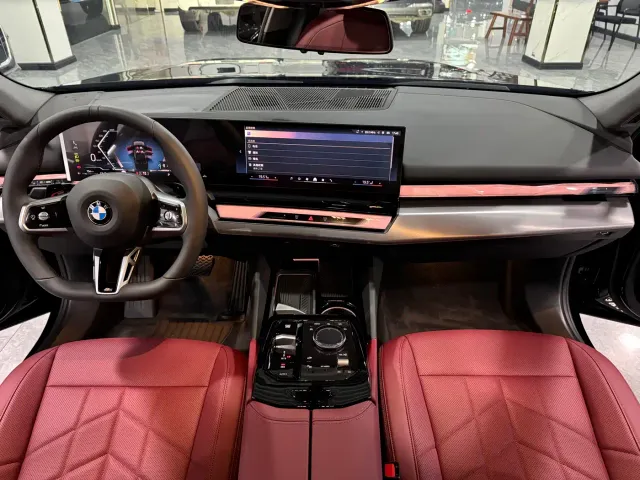 BMW 5 Series — Фото автомобиля 6