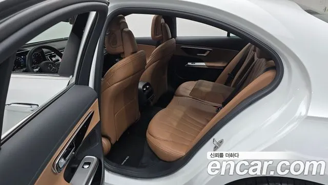 Mercedes-Benz E-Class W214 — Фото автомобиля 11