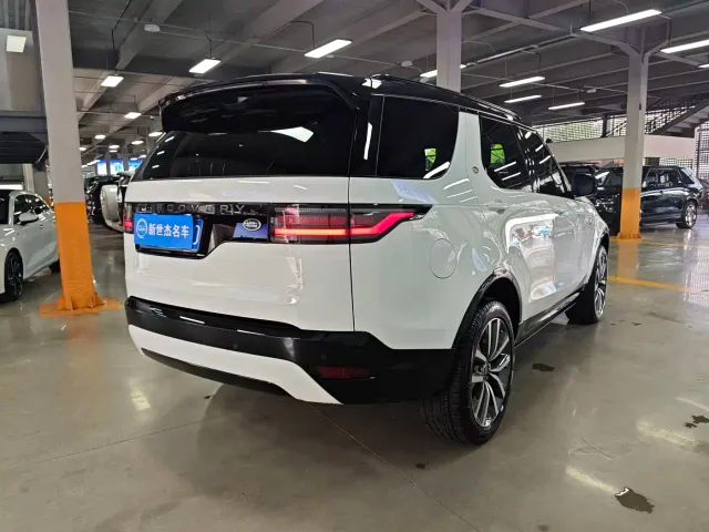 Land Rover Discovery — Фото автомобиля 12