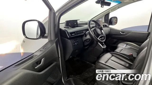 Hyundai Staria Staria 4WD Tourer 11 мест — Фото автомобиля 10