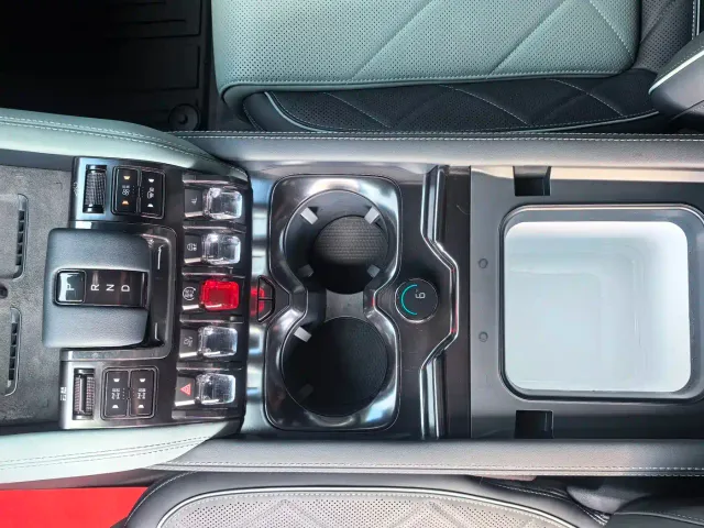 BYD FangChengBao Leopard 5 — Фото автомобиля 13