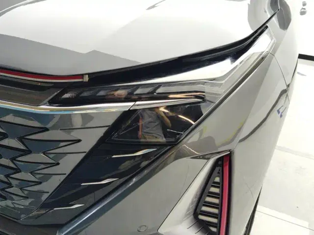 Changan Z6 — Фото автомобиля 5