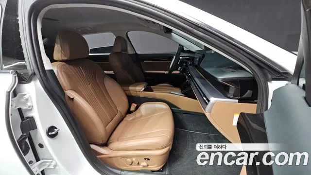 Hyundai Grandeur GN7 — Фото автомобиля 16