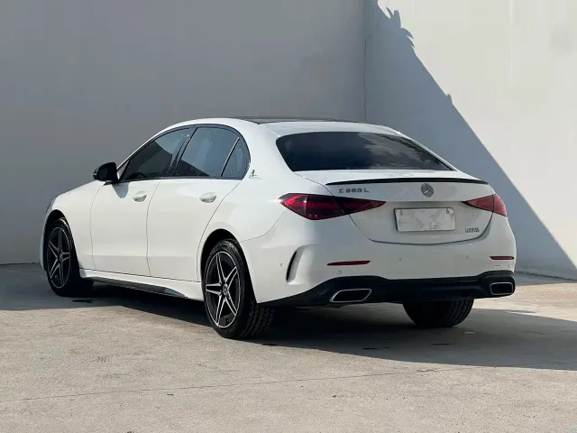 Mercedes-Benz C-Class — Фото автомобиля 11