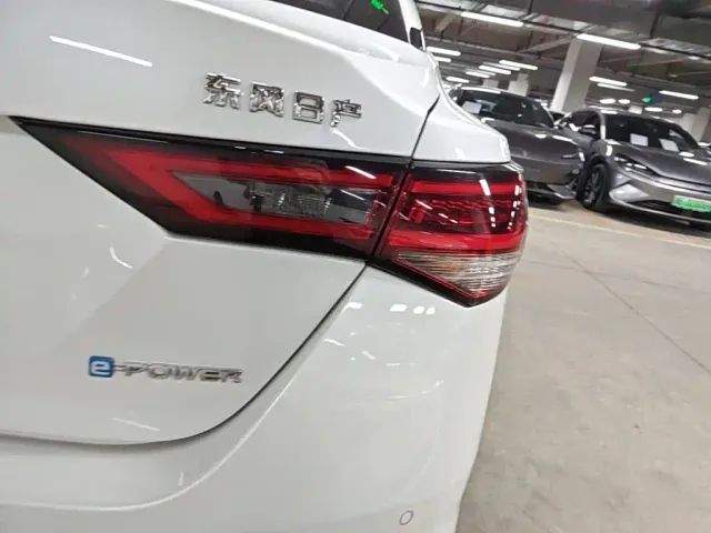 Nissan Sylphy — Фото автомобиля 7