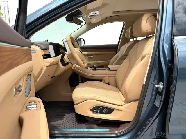 Aito M7 — Фото автомобиля 2