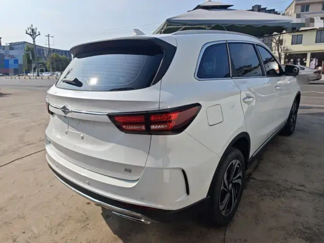 BAIC Ruixiang X5 — Фото автомобиля 6
