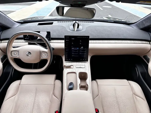 Nio ET7 — Фото автомобиля 8