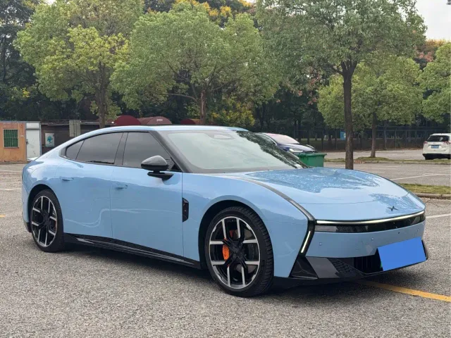 Xpeng P7 — Фото автомобиля 3