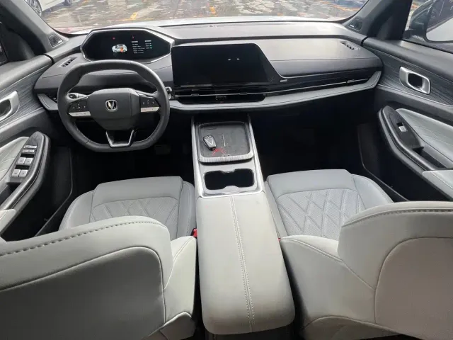 Changan CS55PLUS PHEV — Фото автомобиля 6