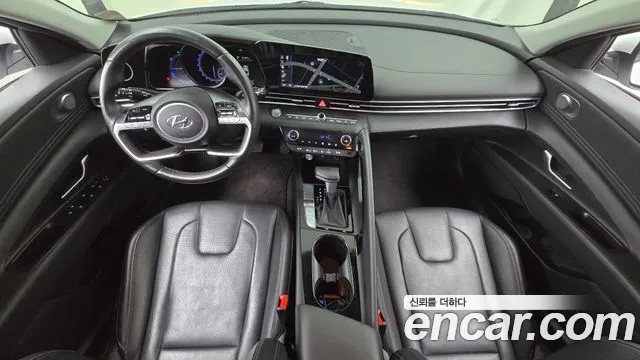 Hyundai Avante CN7 — Фото автомобиля 10