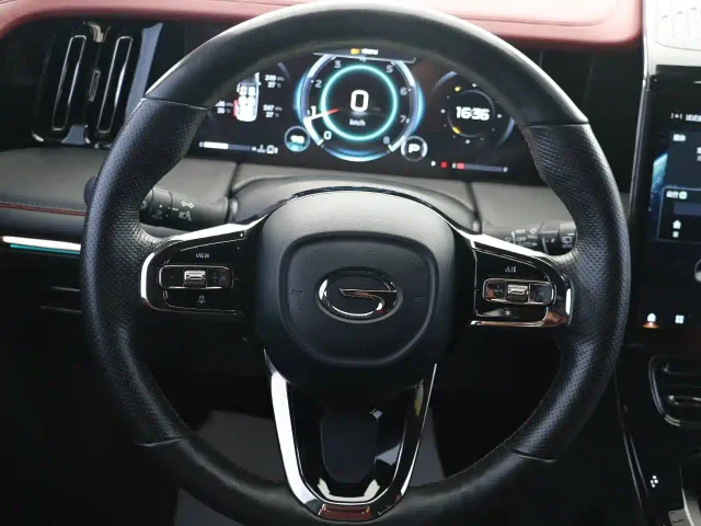 GAC Trumpchi M8 — Фото автомобиля 15