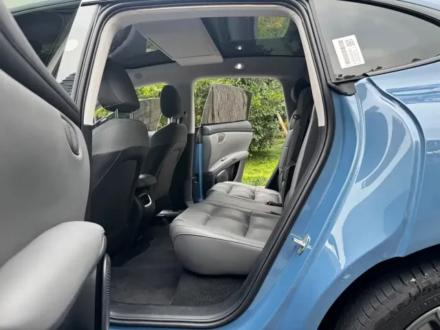 IM Motors LS6 — Фото автомобиля 9