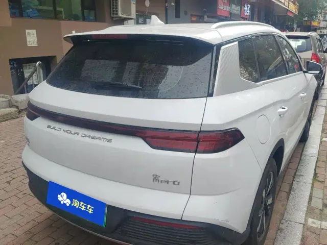 BYD Song Pro — Фото автомобиля 3