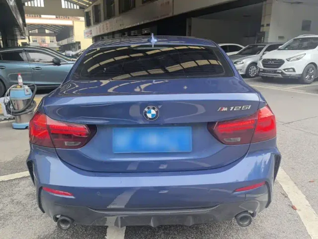 BMW BMW 1 Series 2023 125i M Sport Shadow Edition — Фото автомобиля 5
