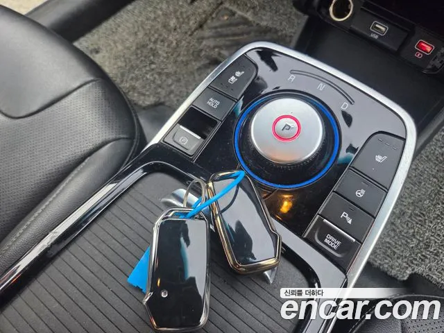 Kia Niro — Фото автомобиля 8