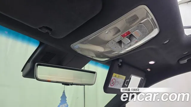Genesis GV70 — Фото автомобиля 28