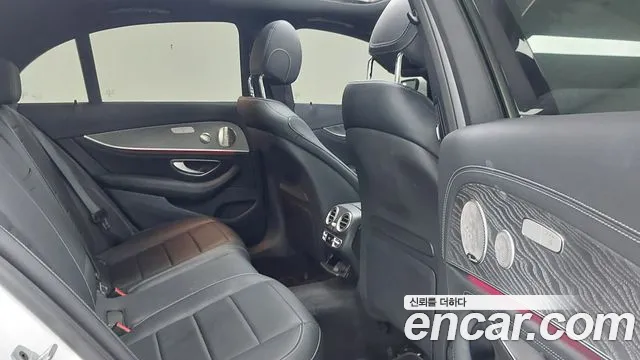 Mercedes-Benz E-Class W213 — Фото автомобиля 10
