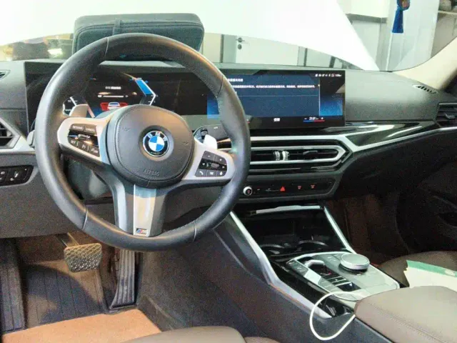 BMW 3 Series — Фото автомобиля 5