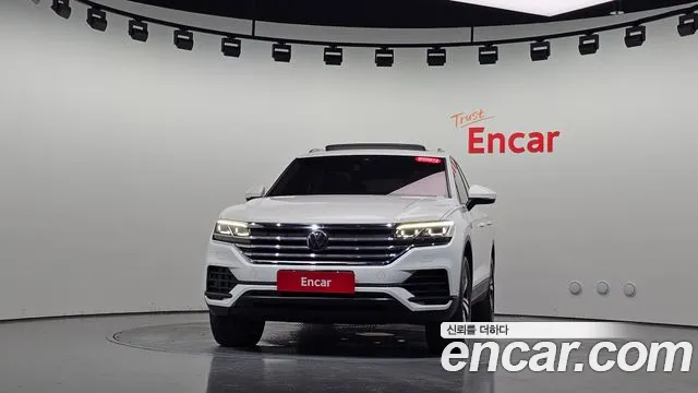 Volkswagen Touareg Touareg 3 поколение 3.0 TDI Premium — Фото автомобиля 3