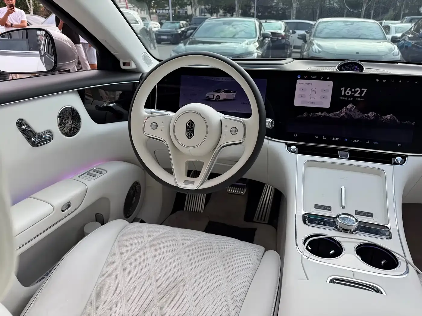 Zunjie Zunjie S800 2026 Model Extended Range Starlight Premium Edition 5-seater — Фото автомобиля 11