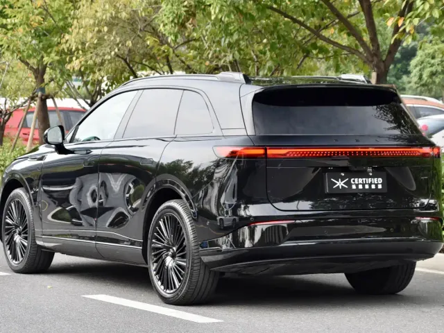 Xpeng G9 — Фото автомобиля 3