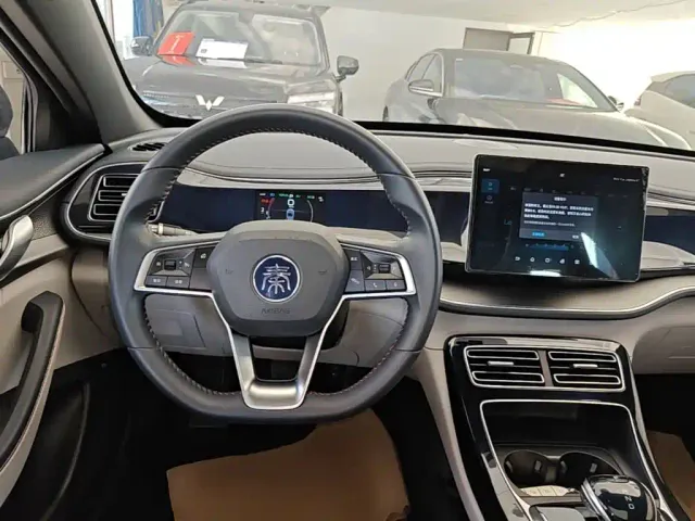 BYD Qin PLUS — Фото автомобиля 10