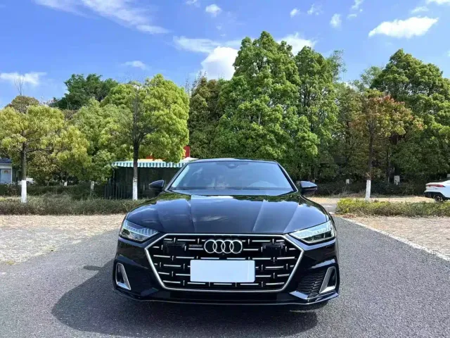 Audi A7L — Фото автомобиля 2